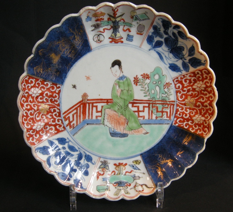 Dish  porcelain enamels "Famille Verte"  underglaze blue blue on cover and powder blue  with  lady cour in the center and mobilars decor